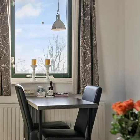 Bbwesteinder Vof Bed & Breakfast *